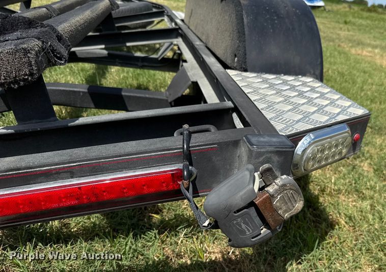 image for item EU2143 2016 EZ Loader IL4000 boat trailer