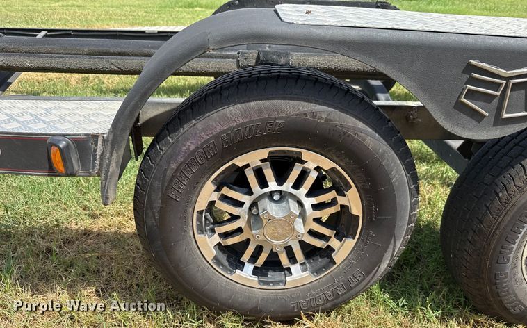 image for item EU2143 2016 EZ Loader IL4000 boat trailer