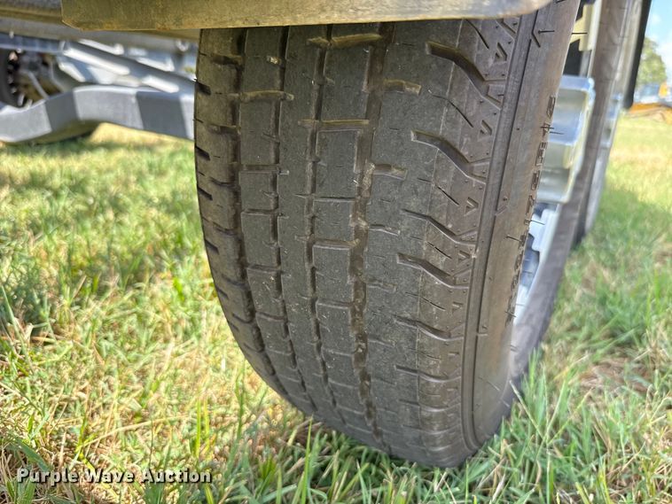 image for item EU2143 2016 EZ Loader IL4000 boat trailer