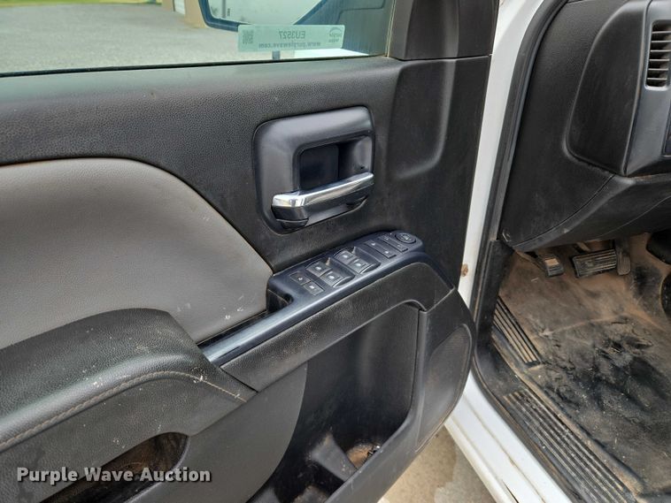 image for item EU3527 2014 Chevrolet Silverado 1500 Double Cab pickup truck