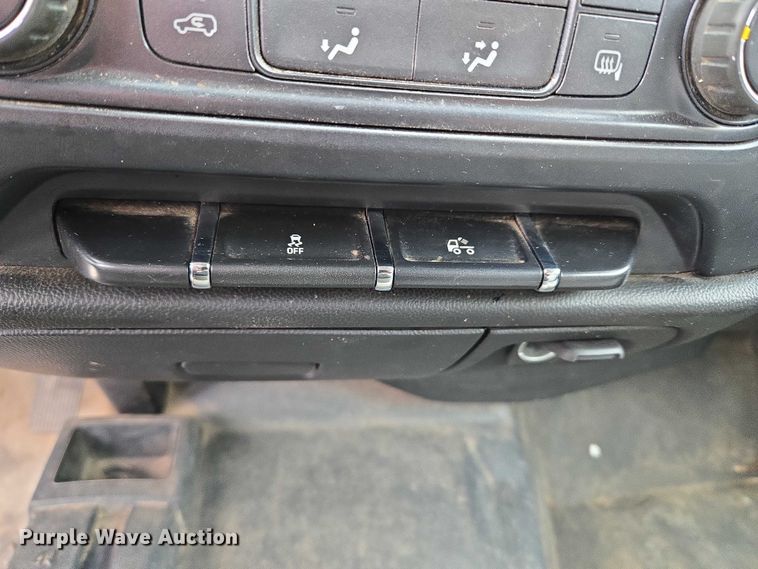 image for item EU3527 2014 Chevrolet Silverado 1500 Double Cab pickup truck