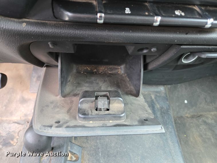 image for item EU3527 2014 Chevrolet Silverado 1500 Double Cab pickup truck