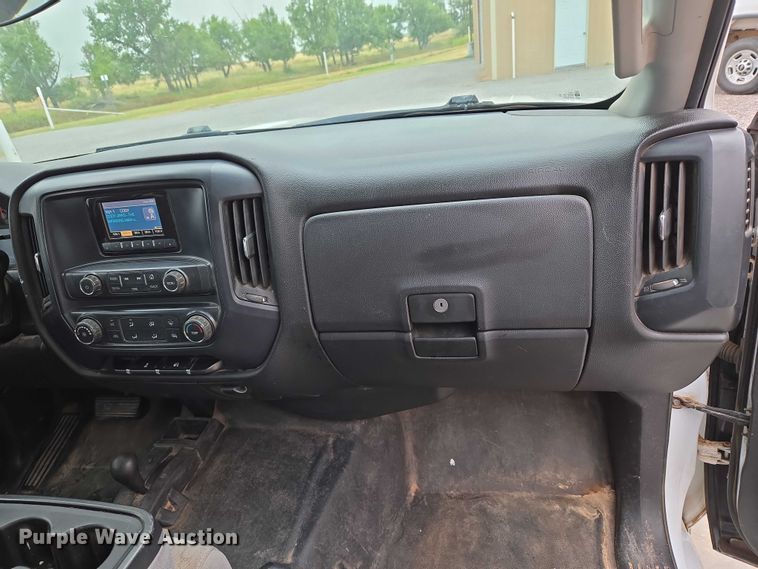 image for item EU3527 2014 Chevrolet Silverado 1500 Double Cab pickup truck