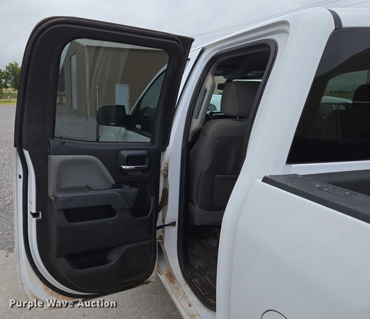 image for item EU3527 2014 Chevrolet Silverado 1500 Double Cab pickup truck