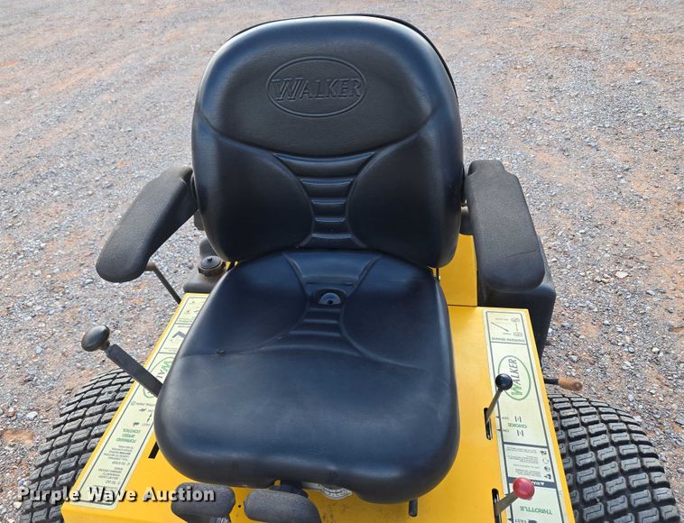 image for item EU3564 2008 Walker MBSSD ZTR lawn mower