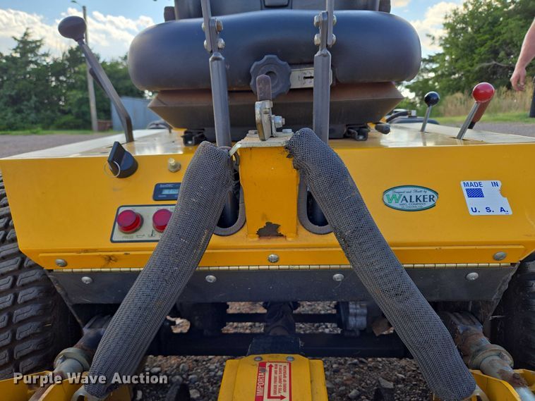 image for item EU3564 2008 Walker MBSSD ZTR lawn mower