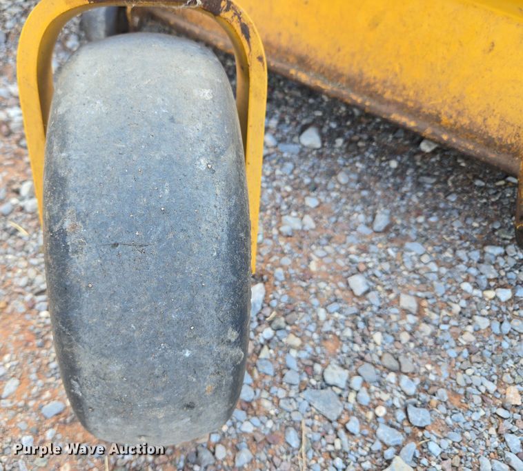 image for item EU3564 2008 Walker MBSSD ZTR lawn mower