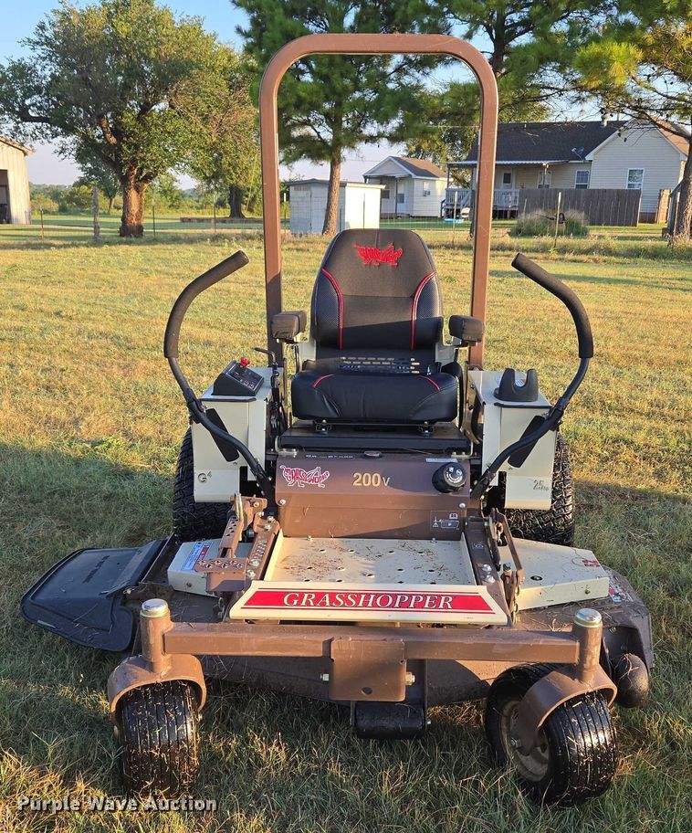 image for item EU3567 2022 Grasshopper 225VG4 lawn mower