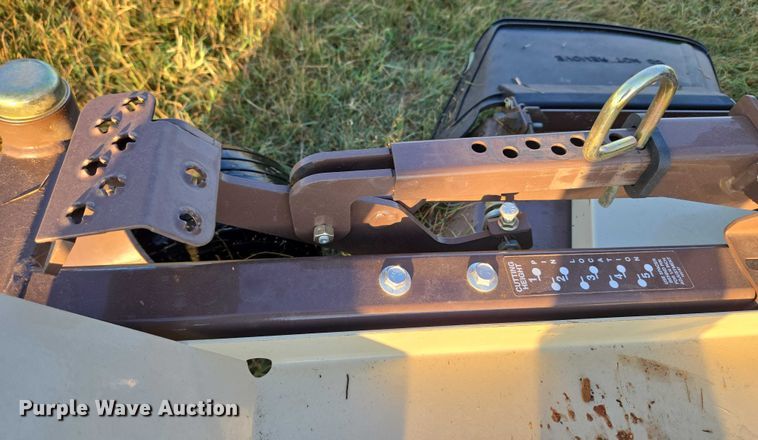 image for item EU3567 2022 Grasshopper 225VG4 lawn mower