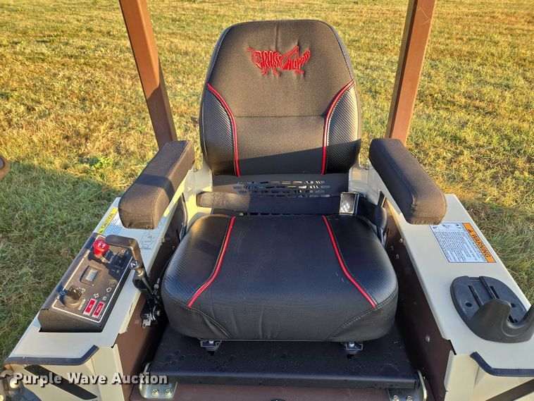 image for item EU3567 2022 Grasshopper 225VG4 lawn mower