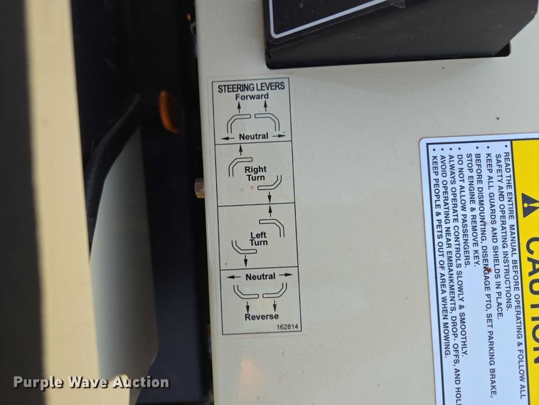 image for item EU3567 2022 Grasshopper 225VG4 lawn mower