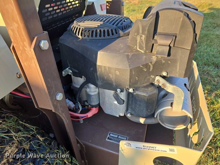 image for item EU3567 2022 Grasshopper 225VG4 lawn mower