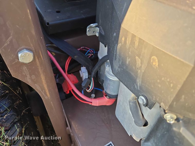 image for item EU3567 2022 Grasshopper 225VG4 lawn mower