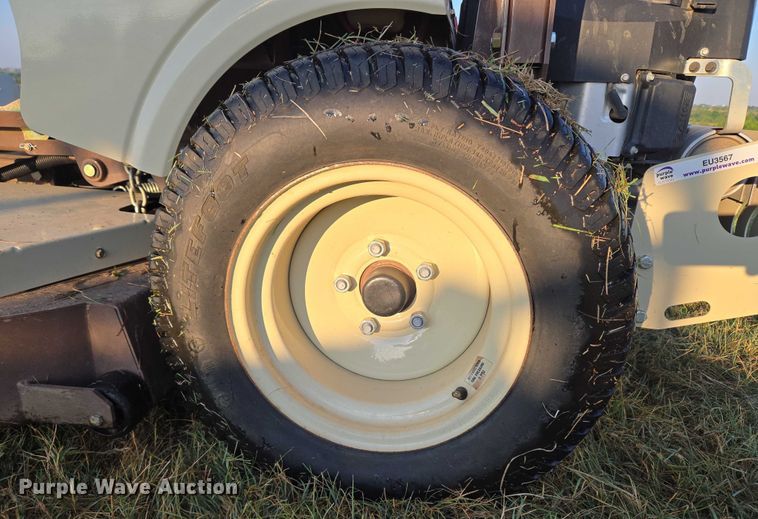 image for item EU3567 2022 Grasshopper 225VG4 lawn mower