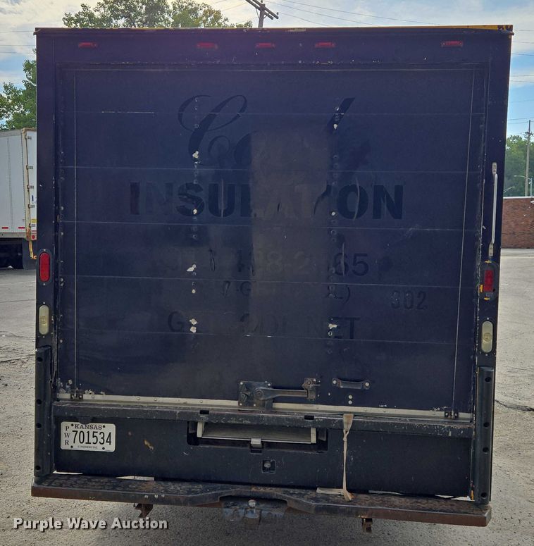 image for item EV1552 2012 GMC Magnavan box truck