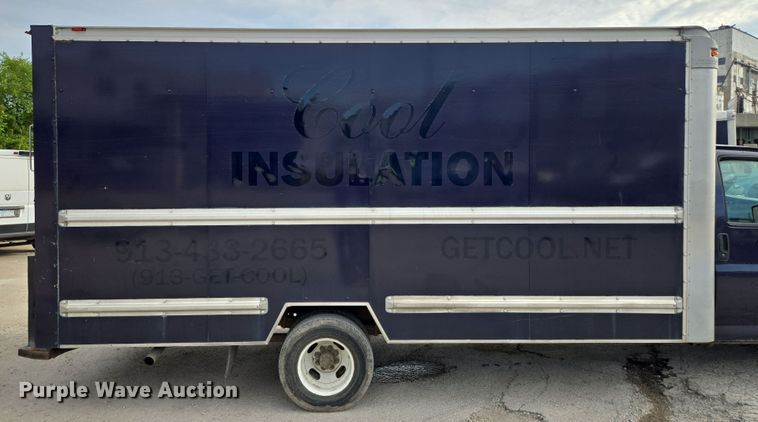 image for item EV1552 2012 GMC Magnavan box truck