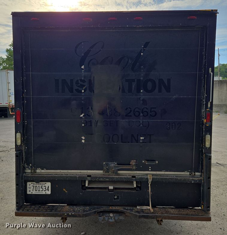 image for item EV1552 2012 GMC Magnavan box truck