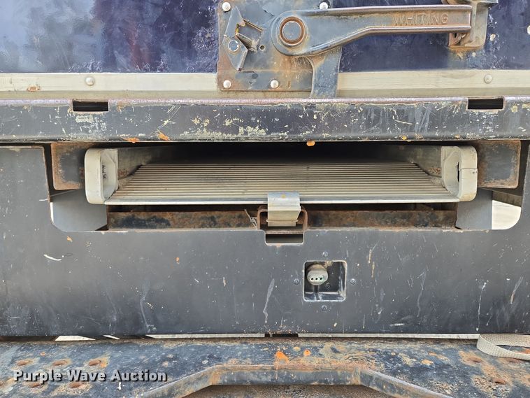 image for item EV1552 2012 GMC Magnavan box truck