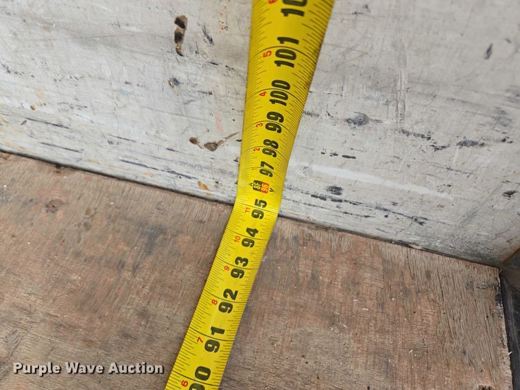 image for item EV1552 2012 GMC Magnavan box truck