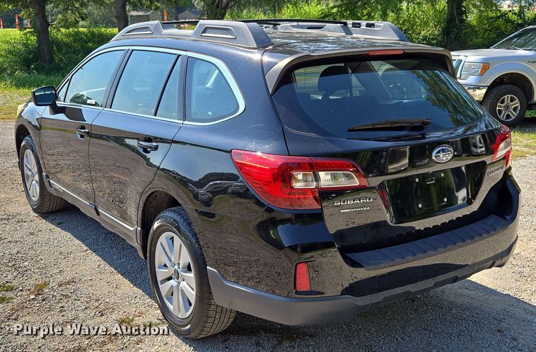 image for item EV1564 2015 Subaru Outback SUV