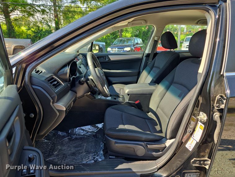 image for item EV1564 2015 Subaru Outback SUV