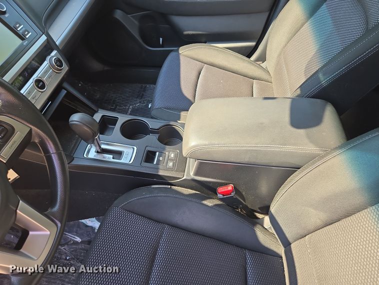 image for item EV1564 2015 Subaru Outback SUV