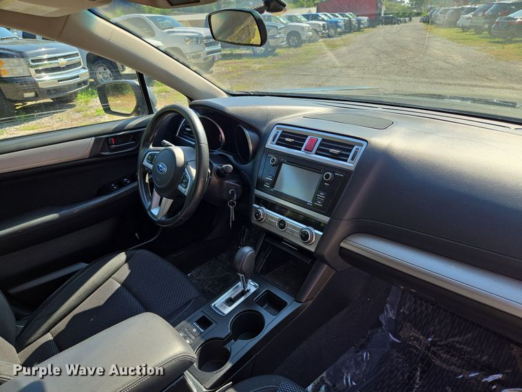 image for item EV1564 2015 Subaru Outback SUV