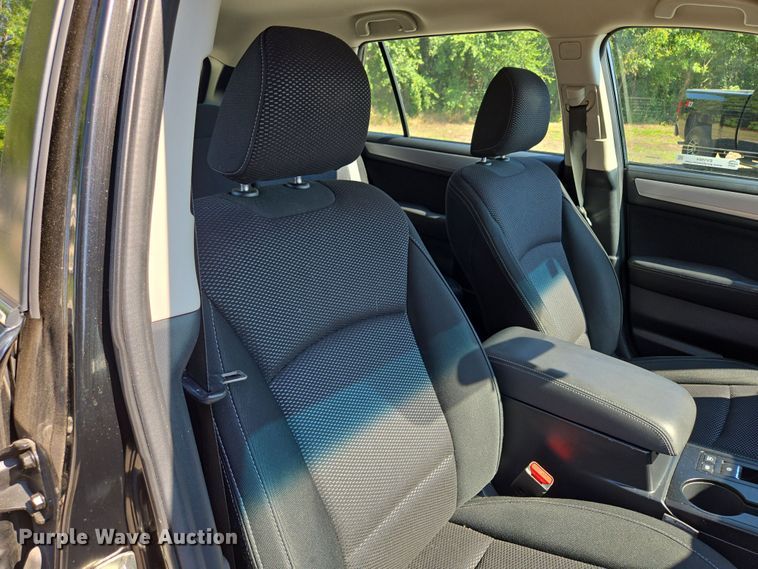 image for item EV1564 2015 Subaru Outback SUV