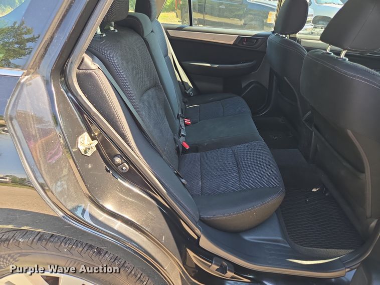 image for item EV1564 2015 Subaru Outback SUV