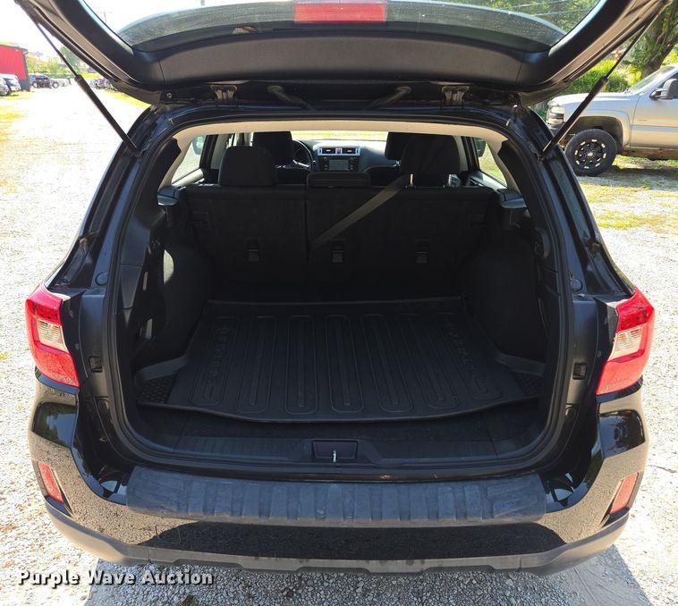 image for item EV1564 2015 Subaru Outback SUV