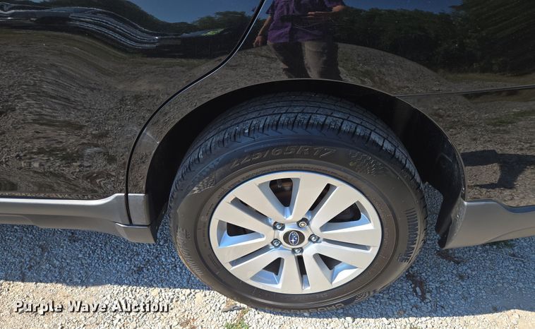 image for item EV1564 2015 Subaru Outback SUV