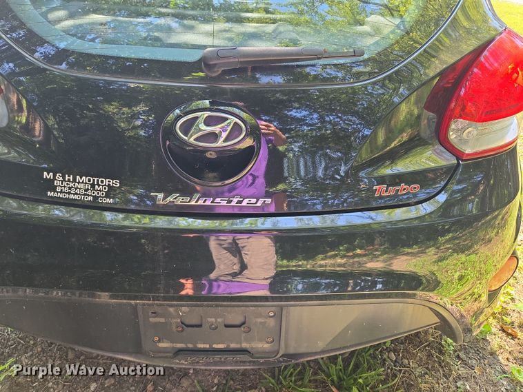 image for item EV1567 2014 Hyundai Veloster Turbo 