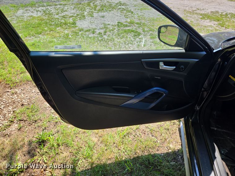 image for item EV1567 2014 Hyundai Veloster Turbo 