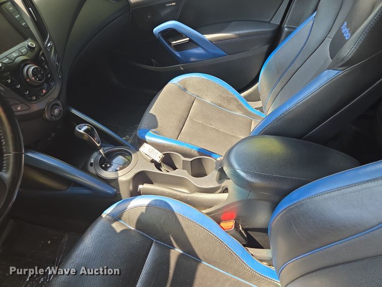 image for item EV1567 2014 Hyundai Veloster Turbo 