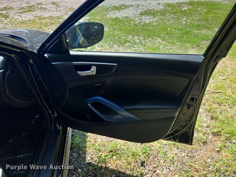 image for item EV1567 2014 Hyundai Veloster Turbo 