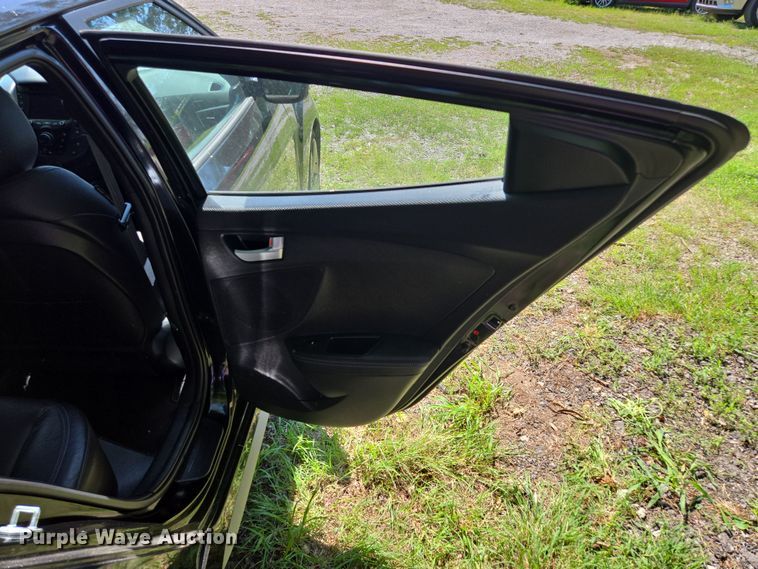 image for item EV1567 2014 Hyundai Veloster Turbo 