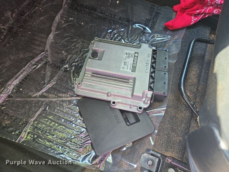 image for item EV1567 2014 Hyundai Veloster Turbo 