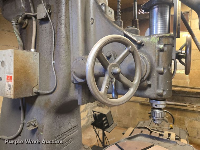 image for item EV1569 Pratt & Whitney M-1695 jig borer 