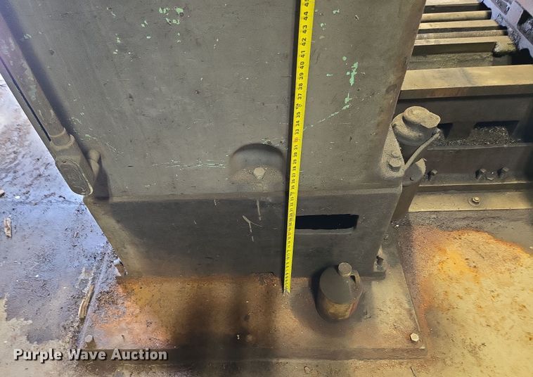 image for item EV1571 Cincinnati Gilbert milling machine