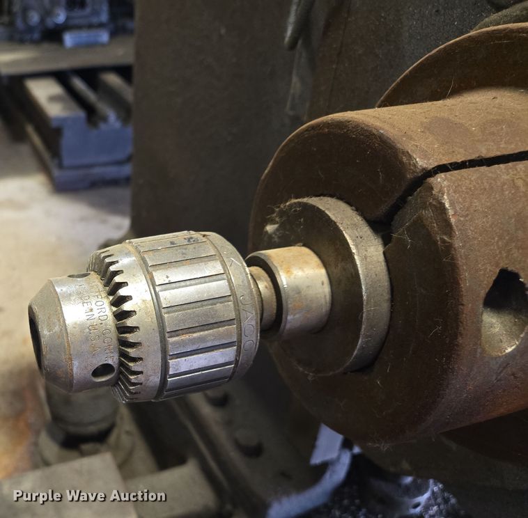 image for item EV1571 Cincinnati Gilbert milling machine