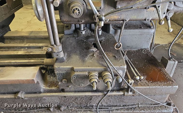 image for item EV1571 Cincinnati Gilbert milling machine