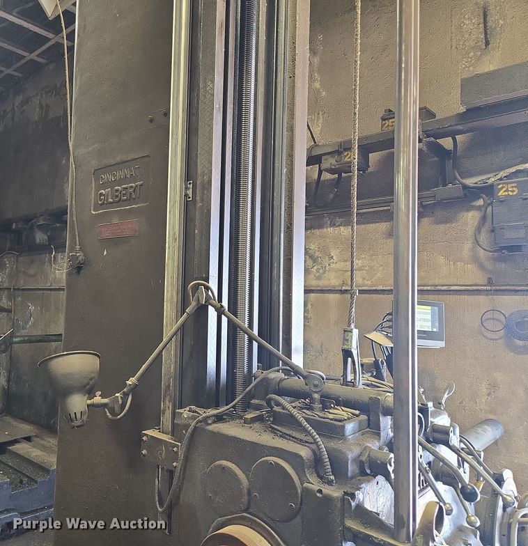 image for item EV1571 Cincinnati Gilbert milling machine