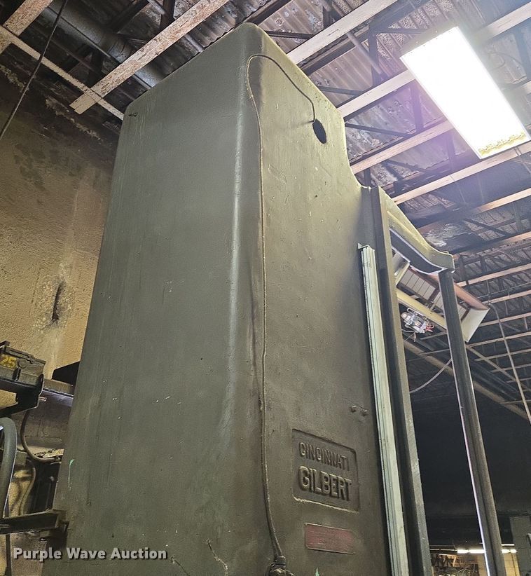 image for item EV1571 Cincinnati Gilbert milling machine