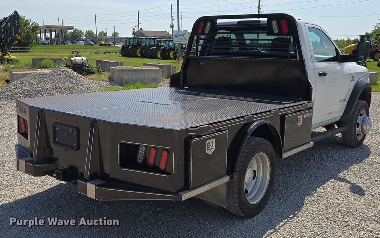 image for item EV1572 2021 Dodge Ram 5500 flatbed truck