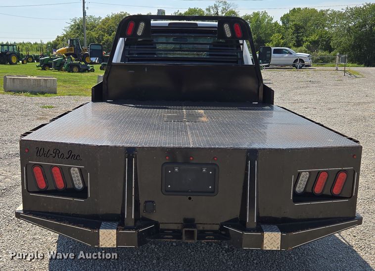 image for item EV1572 2021 Dodge Ram 5500 flatbed truck