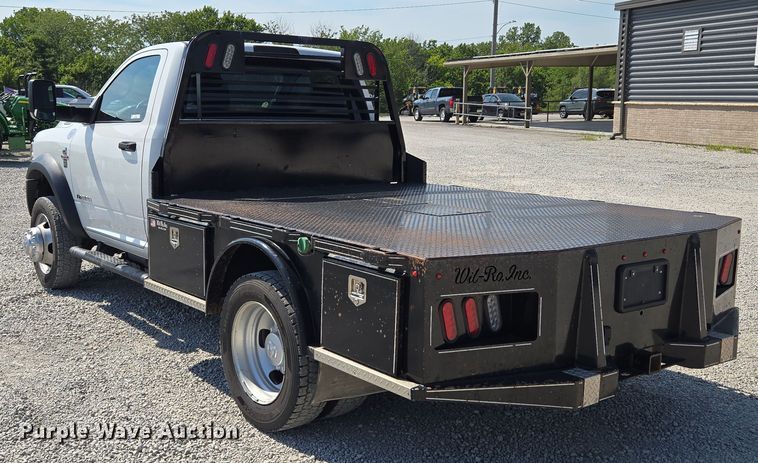 image for item EV1572 2021 Dodge Ram 5500 flatbed truck