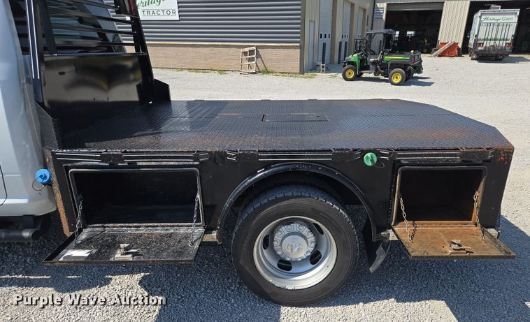 image for item EV1572 2021 Dodge Ram 5500 flatbed truck