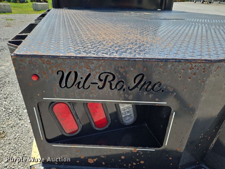 image for item EV1572 2021 Dodge Ram 5500 flatbed truck