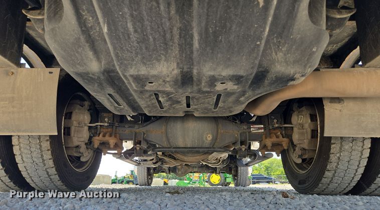 image for item EV1572 2021 Dodge Ram 5500 flatbed truck