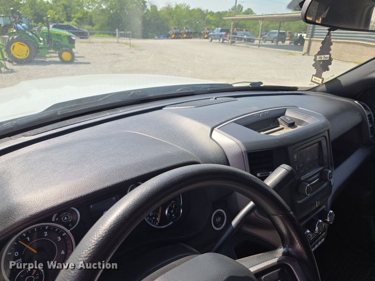 image for item EV1572 2021 Dodge Ram 5500 flatbed truck